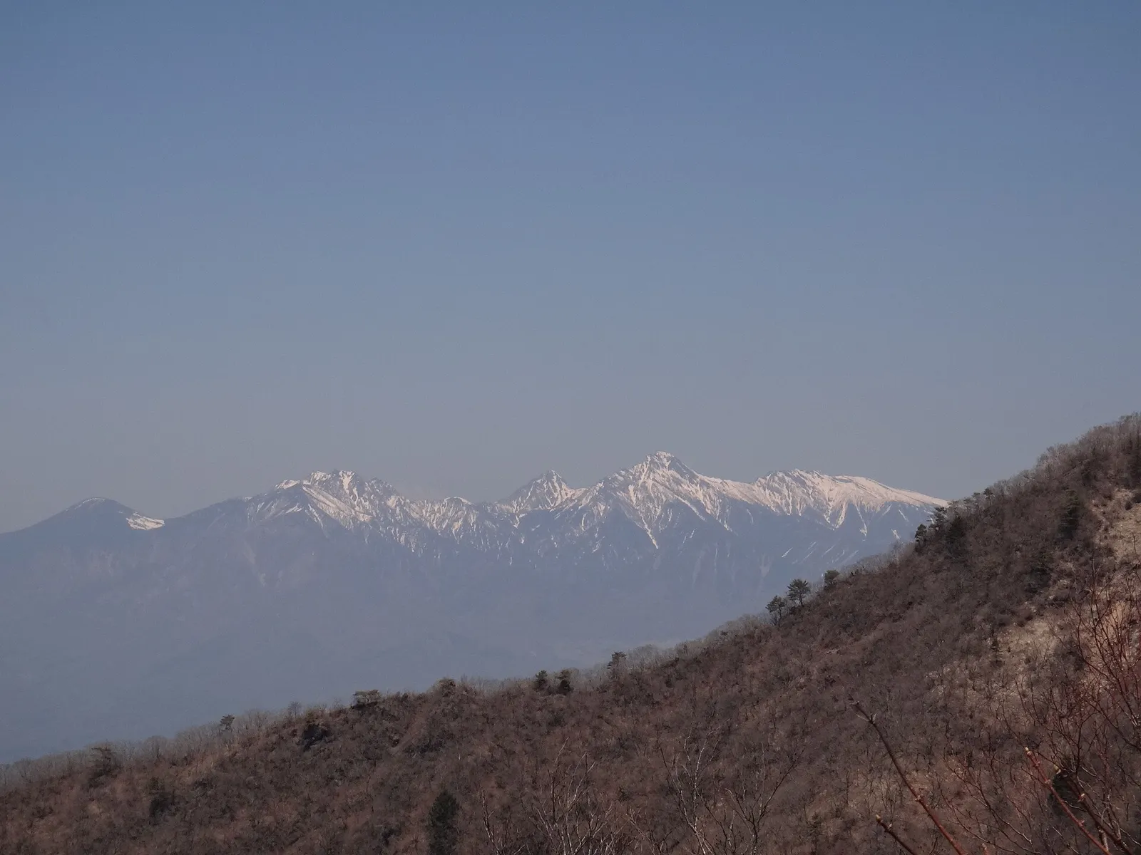 茅ヶ岳山頂から見た八ヶ岳
