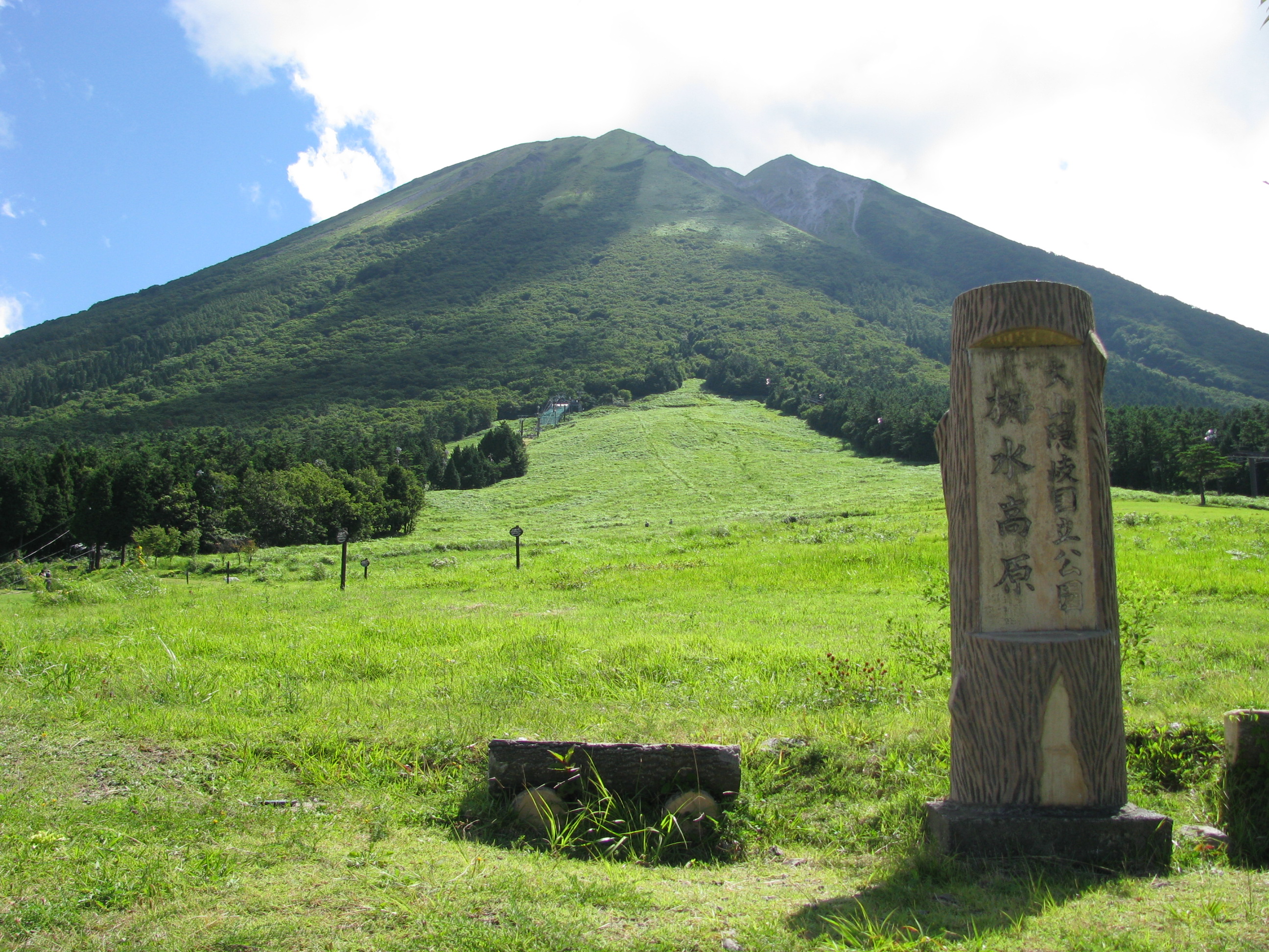 大山のGW登山ガイド｜混雑・コース・服装・ケーブルカー活用まで解説