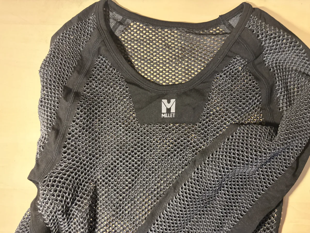 登山用速乾性インナーはなぜ必要？汗冷えを防ぐ選び方とヒートテックが不向きな理由